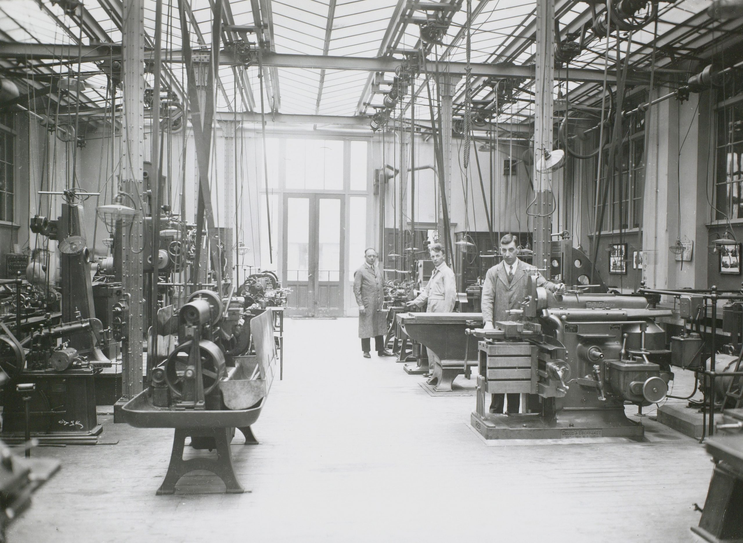 <em> Peter Odijk, Faculteit Werktuig- en Scheepsbouwkunde, ca. 1935 (objectnr. 41381)</em>