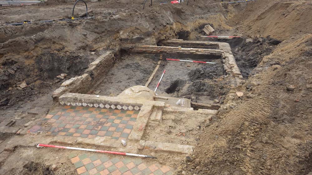 Onder het nieuwe Stadskantoor
