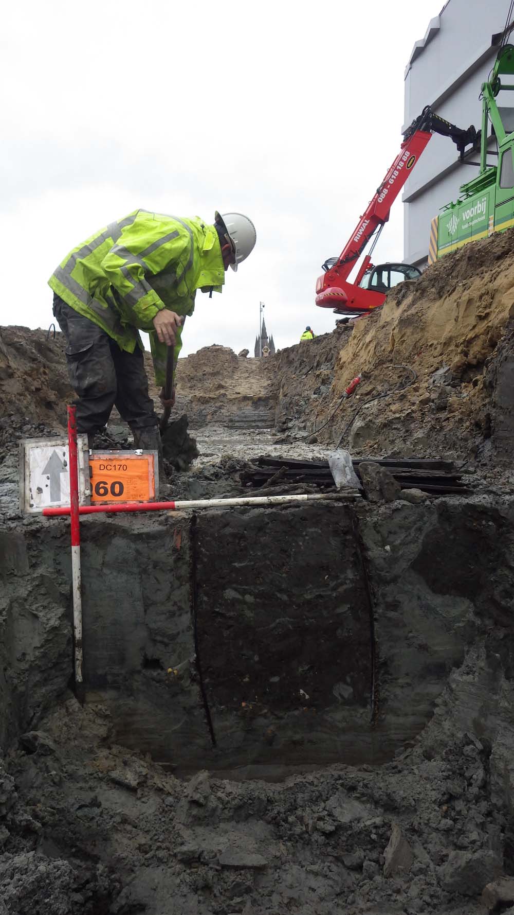 Onder het nieuwe Stadskantoor